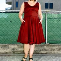 Not a Pattern Review: Vogue 8727 – The Red Red Wine&nbsp;Dress